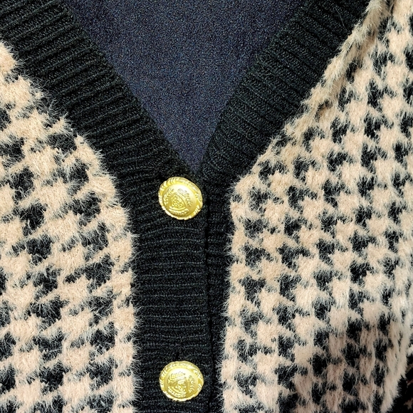 Tahari Womens Brown & Tan Houndstooth Eyelash Cozy Stretch Cardigan Sz S - Picture 3 of 7